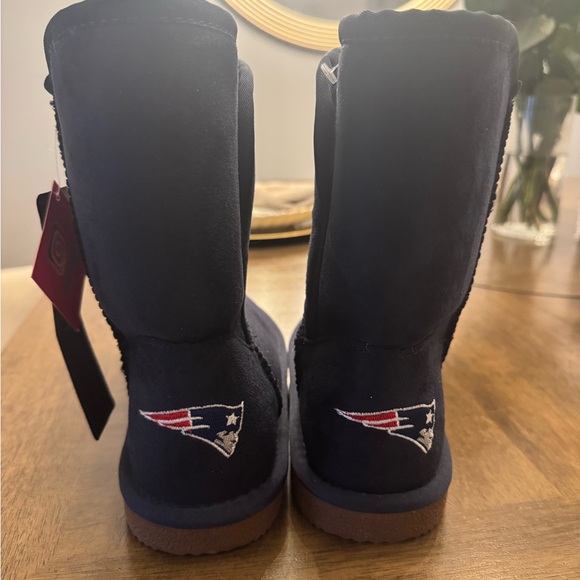 NFL New England PATRIOTS  Navy Boots with Logo - Picture 3 of 6